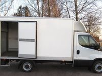 begagnad Iveco Daily 35-140 Automat Påbyggt Skåp med Sidodörr & Lift 2019, Transportbil