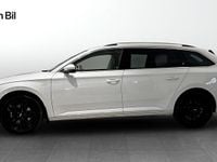 Begagnad Skoda Superb 2023 Vit Kombi