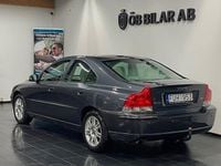 Begagnad Volvo S60 Momentum 209 HK (153 kW) 2008 Grå Sedan