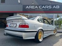 Begagnad BMW 328 193 HK (141 kW) 1998 Ljusgrå Sportkupé