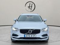 Begagnad Volvo V90 Momentum 253 HK (186 kW) 2020 Silver Kombi