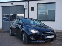 Begagnad Ford Focus 101 HK (74 kW) 2012 Svart Halvkombi
