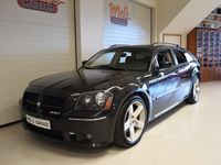 begagnad Dodge Magnum 6.1L HEMI V8 430hk 5vxl automat FAMILJE RACER!