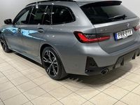begagnad BMW 328 330e xDrive Touring M Sport Innovation DAP Keyless Drag HiFi 2024, Kombi