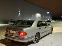 Begagnad Mercedes E240 170 HK (125 kW) 1999 Sedan