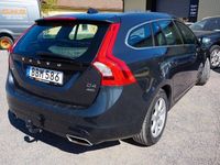 begagnad Volvo V60 D4 AWD Aut Summum Drag 2015, Kombi