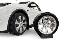 Begagnad Tesla Model Y Long Range AWD 378 kW (514 HK) 2023 Vit SUV