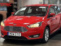 Begagnad Ford Focus Titanium 125 HK (91 kW) 2015 Röd Kombi