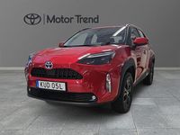 Begagnad Toyota Yaris Hybrid Active 117 HK (86 kW) 2023 Röd