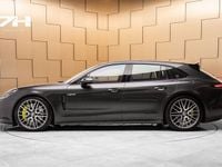 Begagnad Porsche Panamera 4S Sport Turismo 560 HK (411 kW) 2022 Grå Sedan