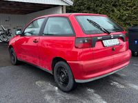 Begagnad Seat Ibiza 60 HK (44 kW) 1998 Röd Halvkombi