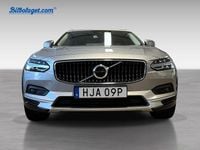 Begagnad Volvo V90 CC Core 200 HK (147 kW) 2023 Silver Kombi