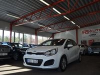 Begagnad Kia Rio 84 HK (61 kW) 2011 Vit Halvkombi
