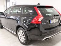 begagnad Volvo V60 CC D3 Momentum Business E