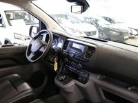 begagnad Peugeot Expert PRO 1.5 BlueHDi Aut - Dragkrok 2020, Transportbil