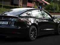 Begagnad Tesla Model 3 Standard Range 208 kW (283 HK) 2022 Solid svart Sedan