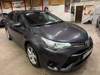 Begagnad Toyota Avensis Active 143 HK (105 kW) 2015 Mörkgrå Kombi