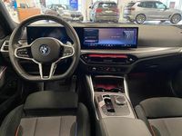 Begagnad BMW 330e 184 HK (135 kW) 2024 Svart Sedan