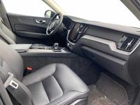 Begagnad Volvo XC60 Core 355 HK (261 kW) 2023 Svart SUV