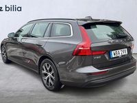 Begagnad Volvo V60 Core 200 HK (147 kW) 2023 Grå Kombi