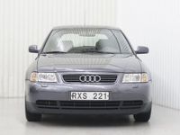 Begagnad Audi A3 180 HK (132 kW) 2000 Grå Sedan