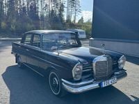 Begagnad Mercedes 220 111 HK (81 kW) 1965