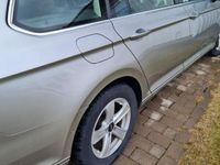 begagnad VW Passat Sportscombi 2.0 TDI Executive Euro 6