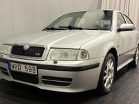 Begagnad Skoda Octavia RS 180 HK (132 kW) 2004 Silver