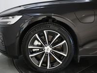 Begagnad Volvo V60 Plus 349 HK (256 kW) 2025 Svart Kombi