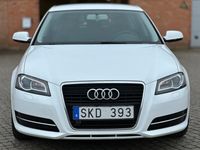 begagnad Audi A3 Sportback 1.6 TDI Attraction, Comfort | 2 ägare