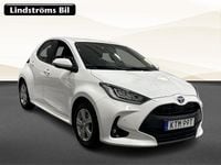 Begagnad Toyota Yaris 2022 Vit Halvkombi
