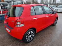 begagnad Toyota Yaris 5-dörrar 1.33 Dual VVT-i 2010, Halvkombi