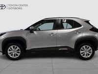 Begagnad Toyota Yaris Cross Active 92 HK (67 kW) 2024 Silver SUV