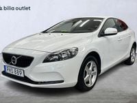 Begagnad Volvo V40 Kinetic 122 HK (89 kW) 2017 Vit Halvkombi