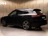 begagnad Porsche Cayenne E-Hybrid Platinum Edition / 22" / OBS SPEC /