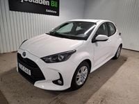 Begagnad Toyota Yaris Hybrid Active 116 HK (85 kW) 2023 Vit Halvkombi