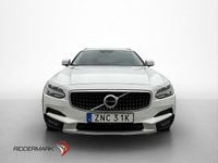 Begagnad Volvo V90 CC Plus 190 HK (139 kW) 2019 Vit Kombi