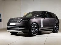 Begagnad Land Rover Range Rover First Edition 530 HK (389 kW) 2023 Mörkgrå SUV