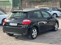 begagnad Toyota Auris Hybrid e-CVT 136hk Keyless 1 Ägare