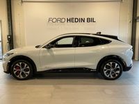 begagnad Ford Mustang Mach-E AWD SR Premium Panorama 269HK Kampanj