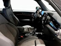 Begagnad Mini Cooper SE 135 kW (184 HK) 2023 Svart Halvkombi