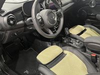 begagnad Mini Cooper SE Resolute Edition 2023, Halvkombi