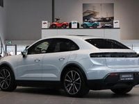 Begagnad Porsche Macan 4 Electric 289 kW (393 HK) 2024 Grå SUV
