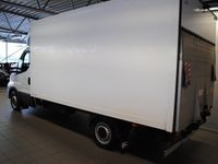 begagnad Iveco Daily 170 Hk Automat Skåp & Lift Luftfjädring