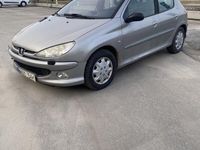 begagnad Peugeot 206 5-dörrar 1.6 XT Euro 4