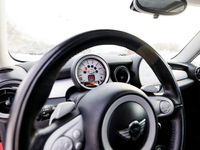 Begagnad Mini Cooper D 109 HK (80 kW) 2009 Halvkombi