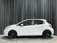 begagnad Peugeot 208 1.2 VTi *V-Hjul/Pano/Navi/Farth/Kamrem Bytt*