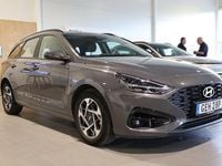 Begagnad Hyundai i30 Essential 101 HK (74 kW) 2025 Grå Kombi