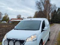 begagnad Peugeot Partner 1.6 HDi EGS Euro 6 - 2t drag - Finans - Byte