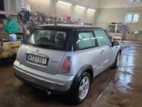 Begagnad Mini Cooper 116 HK (85 kW) 2004 Halvkombi